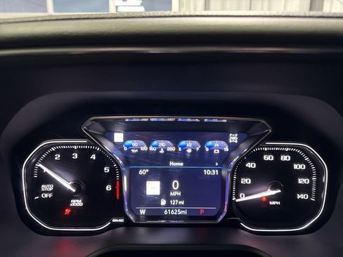 Used 2021 GMC Yukon Denali w/ Denali Premium Package AWD/4WD image 9