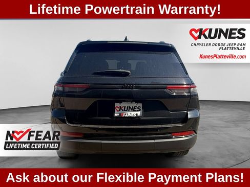 Used 2024 Jeep Grand Cherokee Altitude AWD/4WD image 8