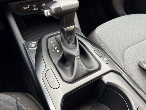 New 2025 Kia K4 LX image 28