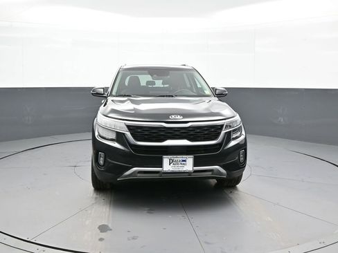 Certified 2021 Kia Seltos SX w/ SX Sunroof Package image 2