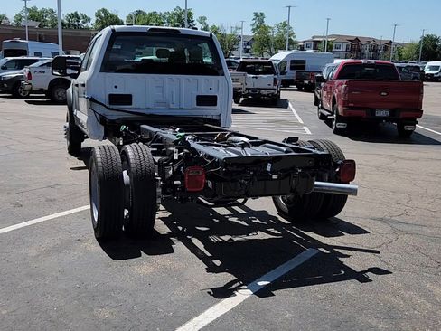 New 2025 Ford F550 4x4 Crew Cab image 8