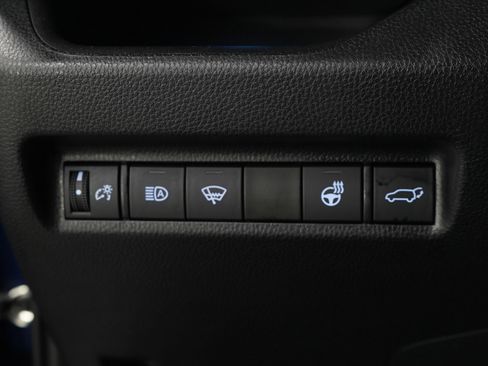 Used 2020 Toyota RAV4 XSE AWD/4WD image 25