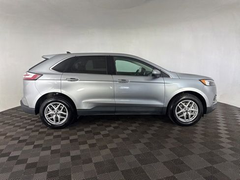 Used 2024 Ford Edge SEL image 7