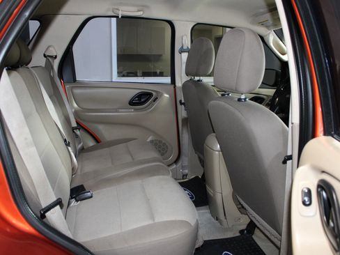 Used 2007 Ford Escape XLS FWD image 21