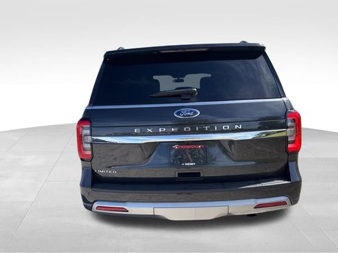 Used 2022 Ford Expedition Limited image 4
