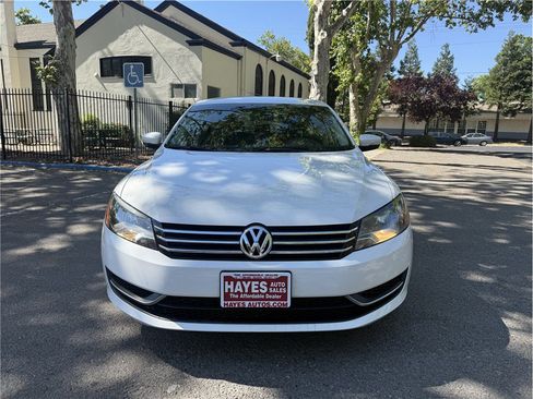 Used 2015 Volkswagen Passat 1.8T S FWD image 2