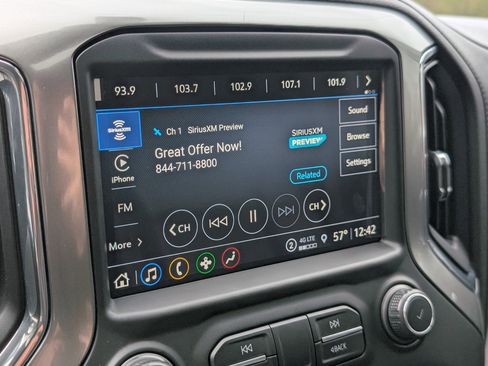 Used 2021 Chevrolet Silverado 1500 LT Trail Boss w/ Convenience Package II image 29