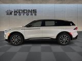 New 2025 Lincoln Nautilus Premier image 4