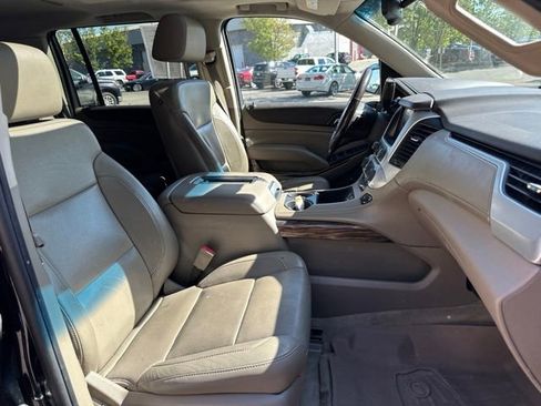 Used 2015 GMC Yukon XL SLT w/ Open Road Package AWD/4WD image 31