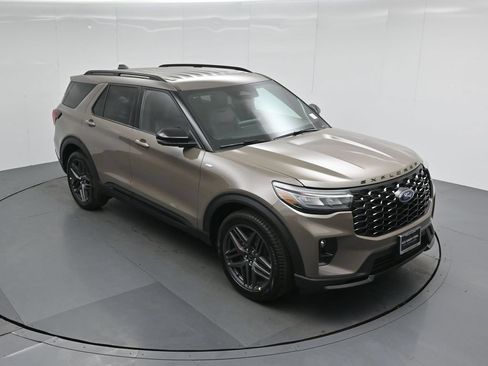 New 2026 Ford Explorer ST-Line RWD image 41