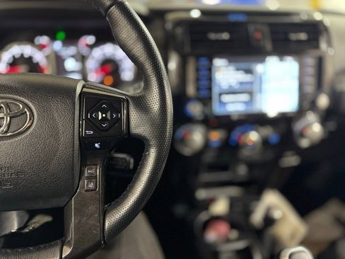 Used 2024 Toyota 4Runner TRD Off-Road Premium image 7