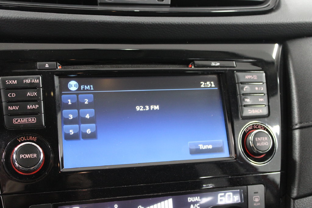 Used 2017 Nissan Rogue SV w/ SV Premium Package AWD/4WD image 50