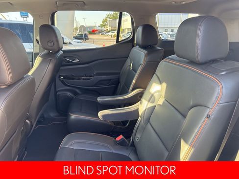 Used 2023 GMC Acadia AT4 w/ Technology Package AWD/4WD image 10
