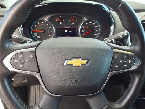 Used 2022 Chevrolet Traverse LT image 29