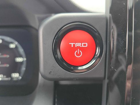 Certified 2025 Toyota Tacoma TRD Pro image 39