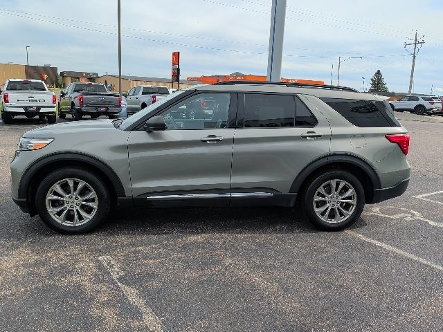 Certified 2020 Ford Explorer XLT w/ Equipment Group 202A AWD/4WD image 4