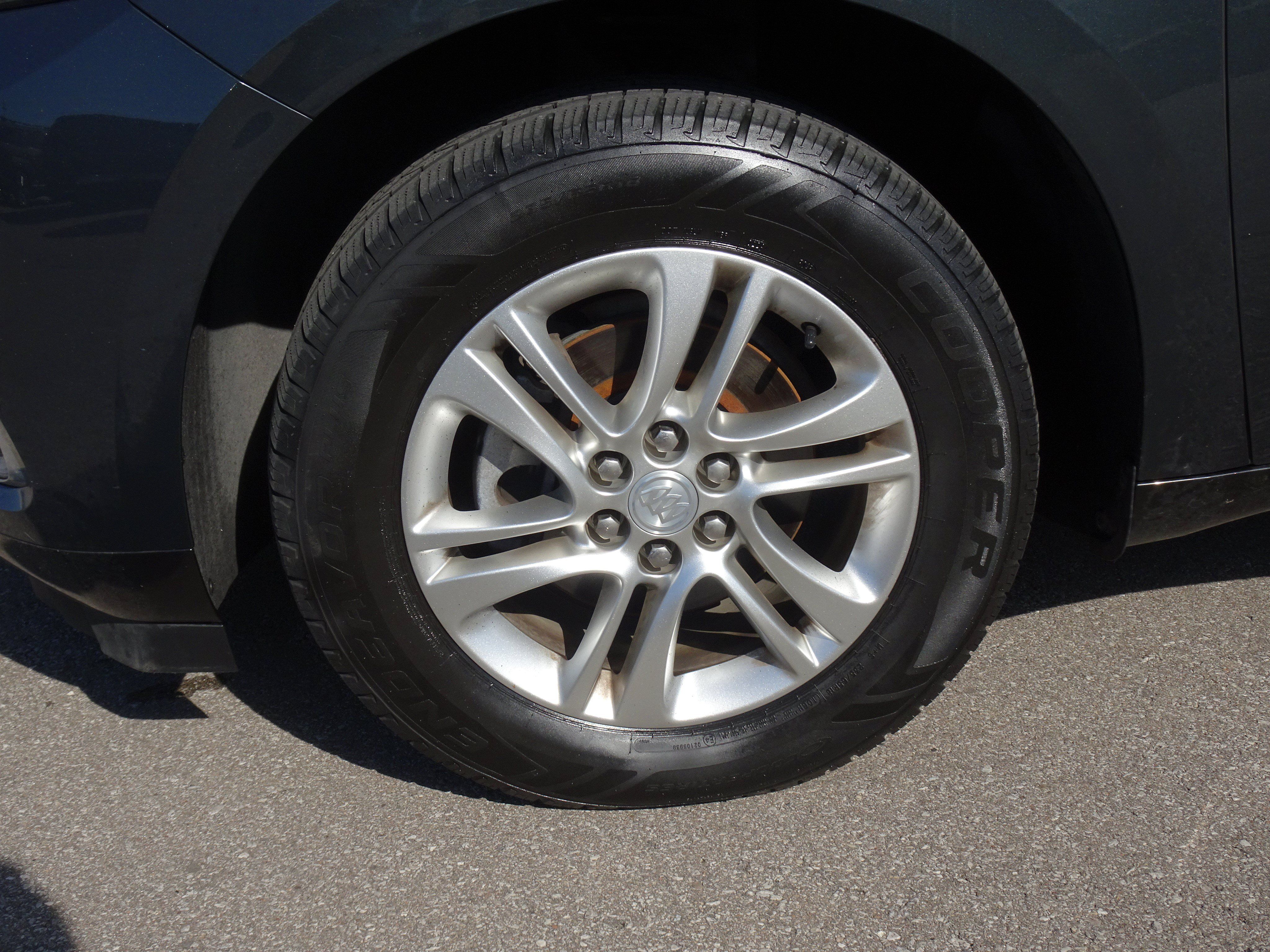 Used 2020 Buick Enclave Essence AWD/4WD image 18