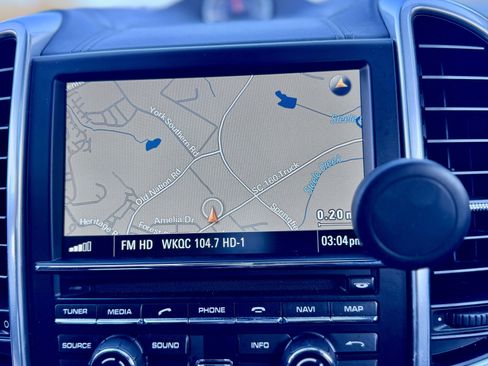 Used 2014 Porsche Cayenne Turbo S image 86