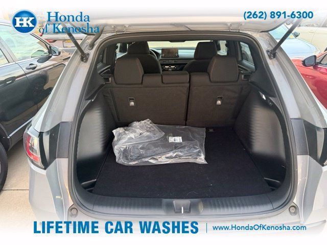 Used 2025 Honda Pilot Elite image 13