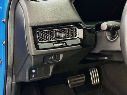 Used 2024 Honda Civic Sport image 17