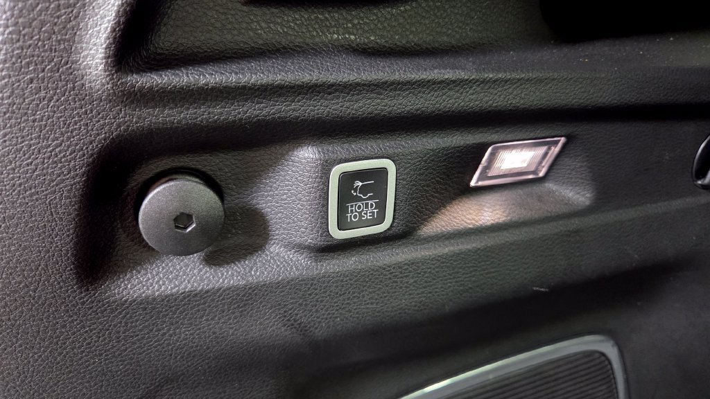 Used 2023 Jeep Grand Cherokee L Limited AWD/4WD image 14