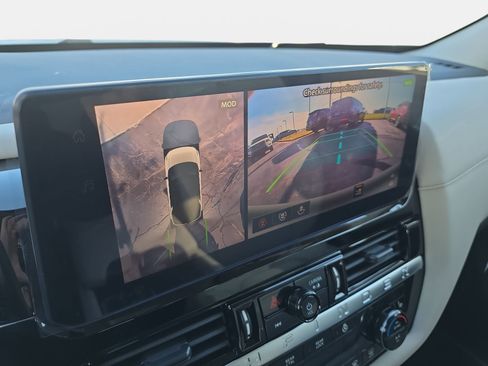 New 2026 Nissan Pathfinder SL AWD/4WD image 22