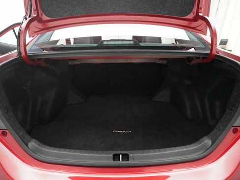 Used 2017 Toyota Corolla L image 10