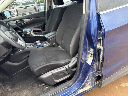Used 2021 Nissan Rogue Sport S FWD image 11