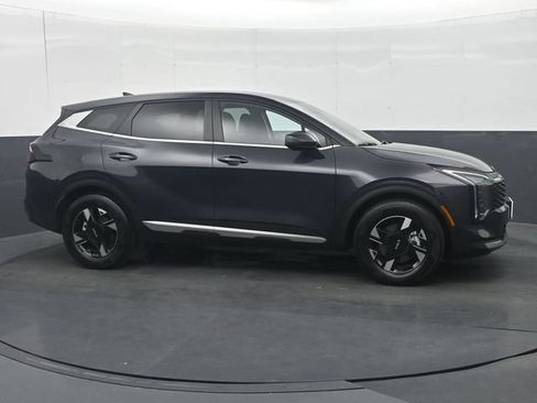 Used 2026 Kia Sportage LX FWD image 8