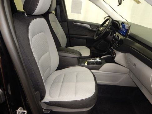 New 2026 Ford Escape Active w/ Cold Weather Package image 18