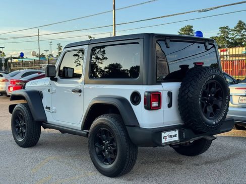 Used 2021 Jeep Wrangler Sport AWD/4WD image 8