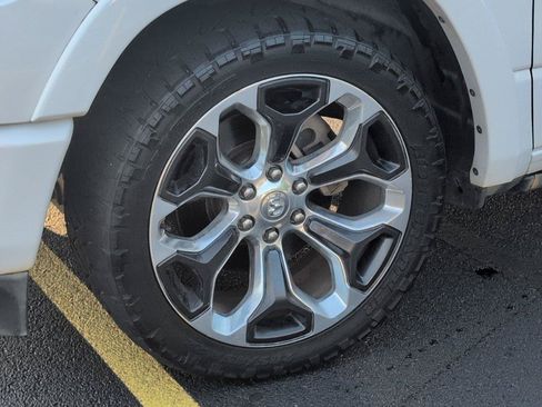 Used 2019 RAM 1500 Limited w/ Advanced Safety Group AWD/4WD image 11