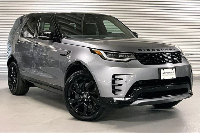 Certified 2025 Land Rover Discovery Dynamic SE AWD/4WD image 12