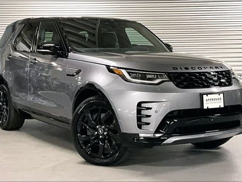 Certified 2025 Land Rover Discovery Dynamic SE AWD/4WD image 12