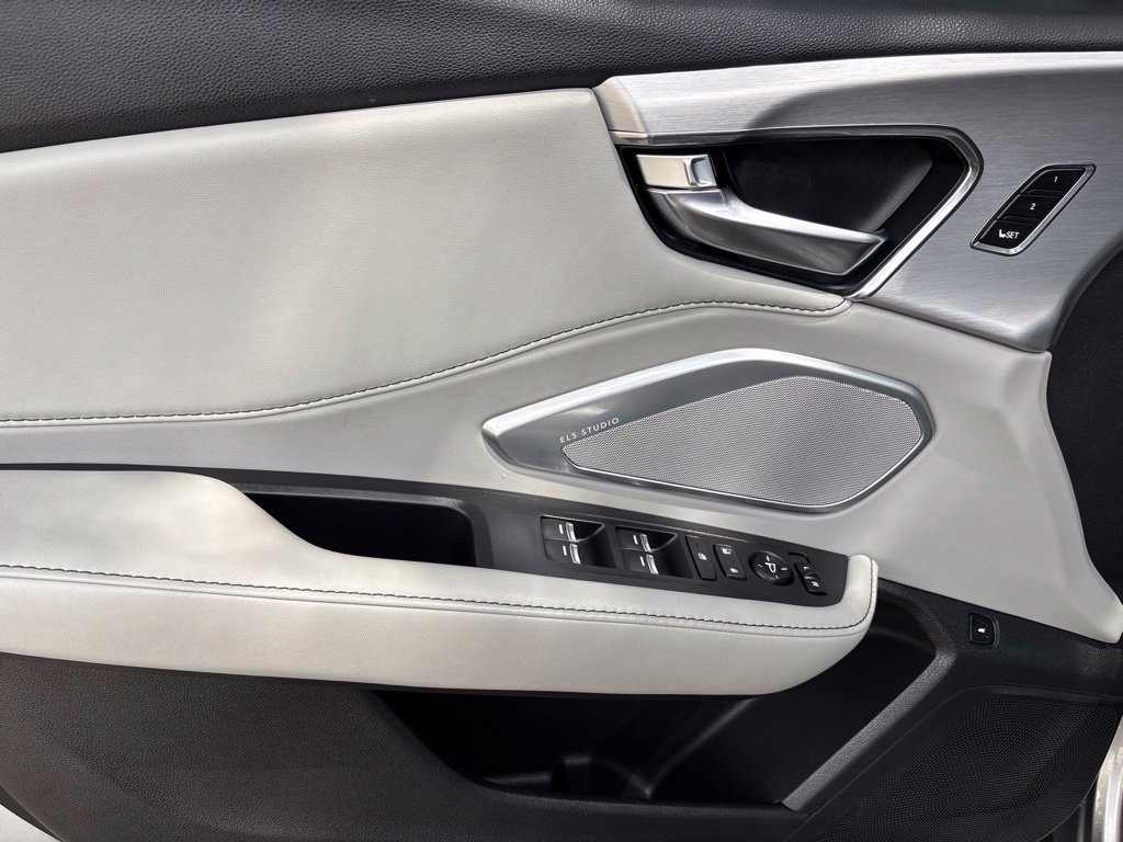 Used 2023 Acura RDX w/ Technology Package FWD image 17