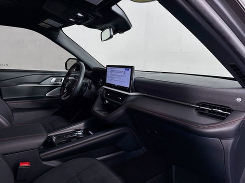 Used 2025 Ford Explorer ST w/ Sun And Sound Package image 32