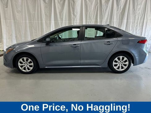 Used 2026 Toyota Corolla LE FWD image 4
