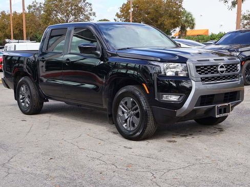Used 2025 Nissan Frontier SV w/ SV Convenience Package image 2
