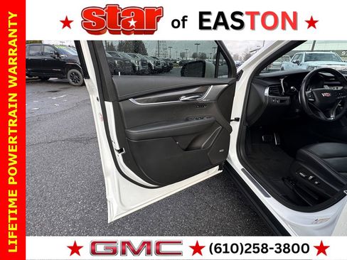 Used 2022 Cadillac XT6 Sport image 16