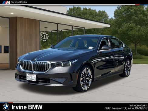 Used 2026 BMW 530i w/ Premium Package RWD image 1