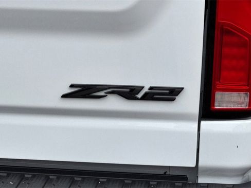 New 2026 Chevrolet Silverado 2500 ZR2 w/ LPO, Dark Essentials Package image 26