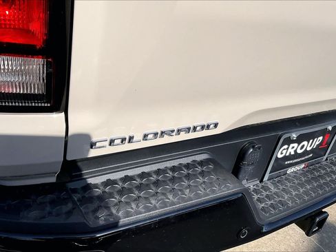 Used 2026 Chevrolet Colorado ZR2 w/ Off-Road Front Bumper Package AWD/4WD image 10