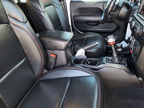 Used 2019 Jeep Wrangler Unlimited Rubicon AWD/4WD image 11