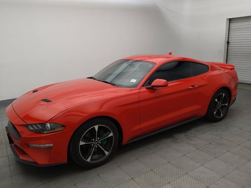 Used 2020 Ford Mustang Coupe RWD image 2