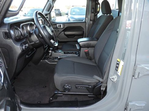 Used 2021 Jeep Wrangler Unlimited Sport image 16