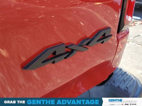 Used 2022 RAM 1500 Big Horn w/ Built-to-serve Edition image 6