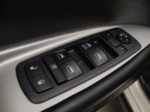 Used 2018 Dodge Journey SE w/ Popular Equipment Group image 27