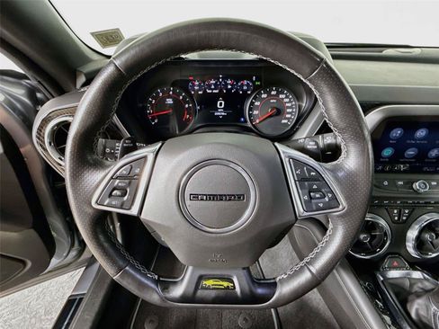 Used 2021 Chevrolet Camaro SS RWD image 13