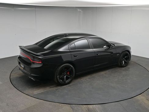 Used 2018 Dodge Charger R/T w/ Blacktop Package image 48