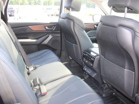 Used 2022 Acura MDX FWD image 32